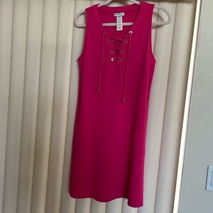 Tommy Bahama women’s short sleeved, knee length dress